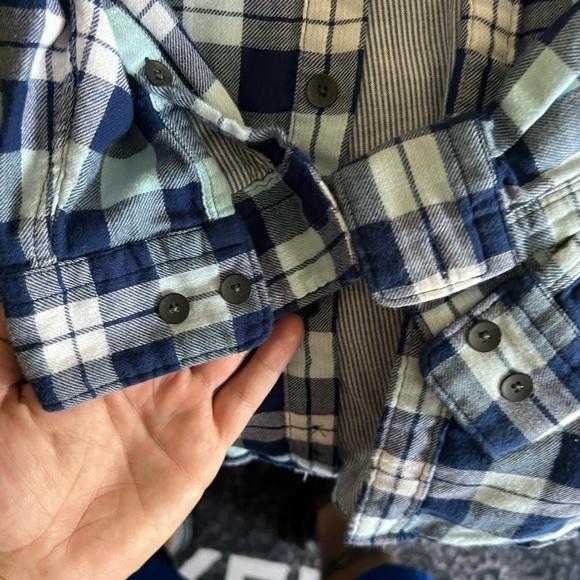 Express light flannel button down. New w/o tags. Mens M - Picture 2 of 6